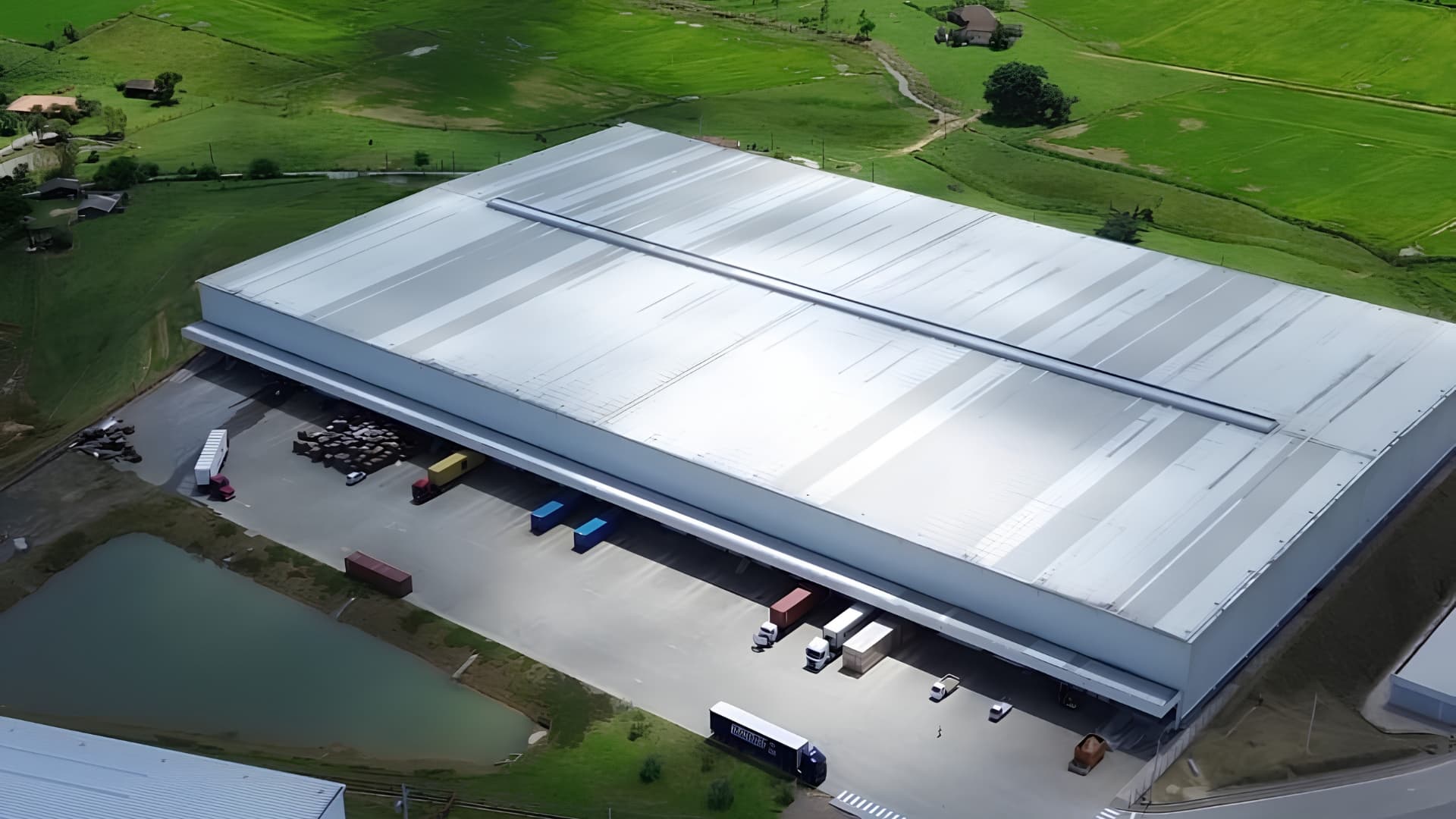 Skyer distribution center